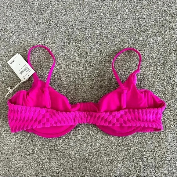 Good American Jacquard Demi Cup Bikini Top in Hawaiian Pink Size X- 6 - Picture 8 of 10